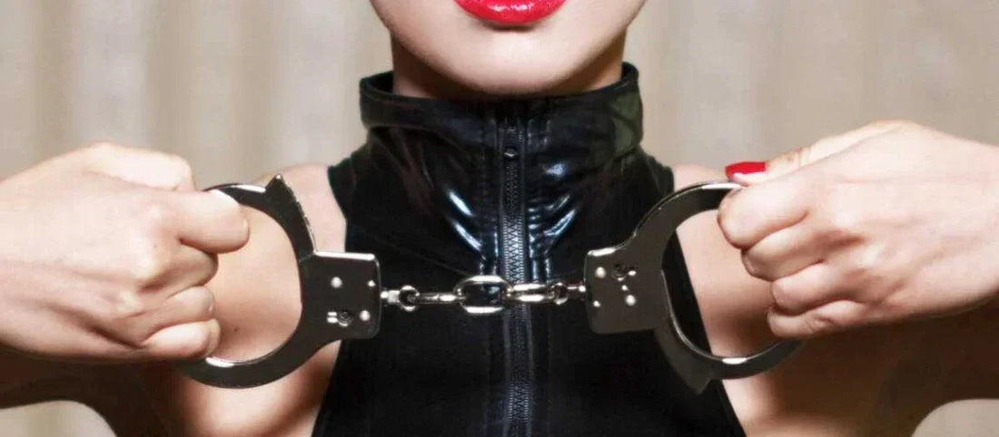 When Your Dom Asks for Feedback: How to Respond, Grow, and Strengthen Your Dynamic