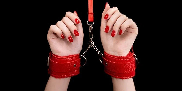 Why "Contrast" is Attractive in the Kink Community