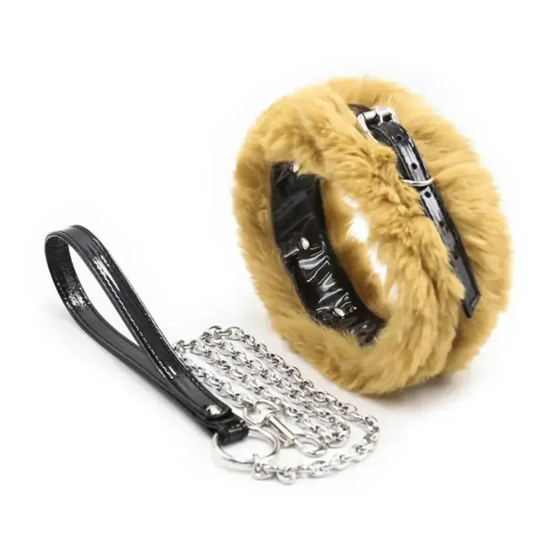 Domini Toy Yellow Plush Faux-Fur Adjustable Collar with Detachable Metal Chain Leash