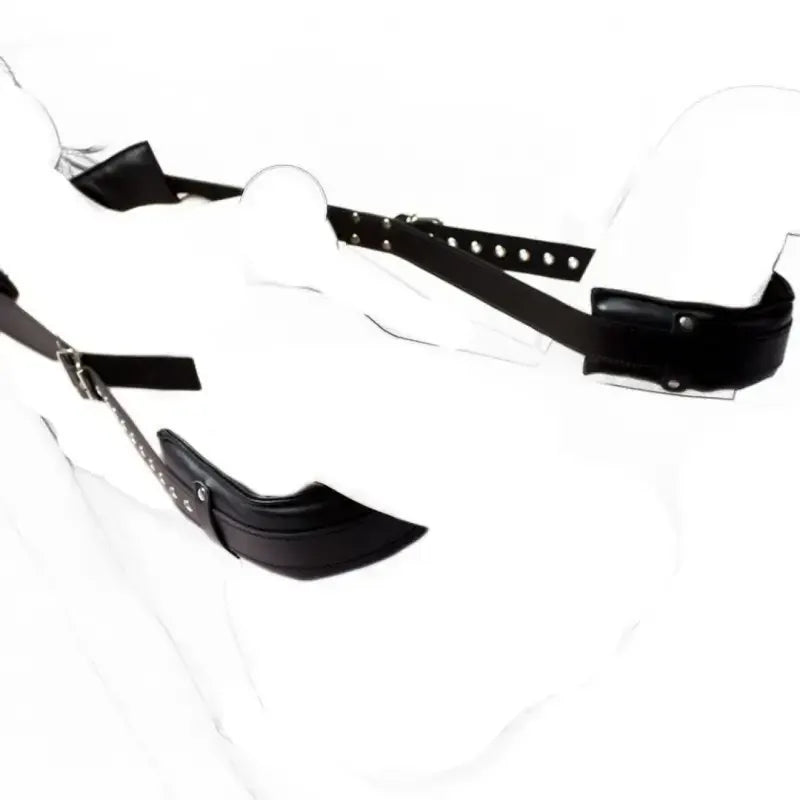 Dominitoy Black Adjustable Leather Leg Spreader Restraints - Premium BDSM Thigh Cuffs for Couples