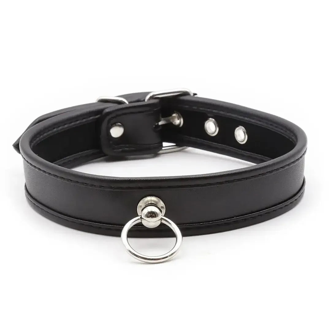 Dominitoy Black BDSM Collar: Adjustable Leather Restraint