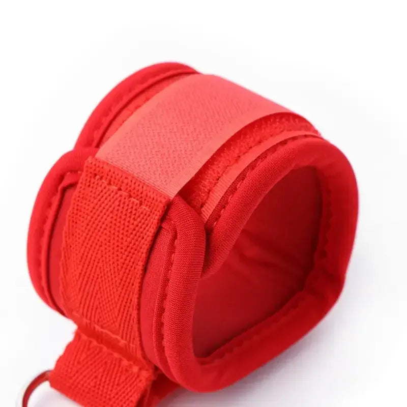 Dominitoy Soft Padded Handcuffs with Metal Chain – Adjustable BDSM Restraints